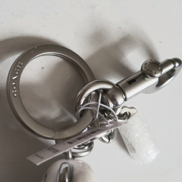 COACH BEAR CHARM - Picture 4 of 9